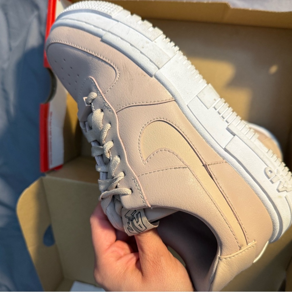 Nike Air Force 1